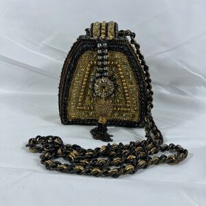 MF8: Mary Frances Beaded Pyramid Evening Bag Gold Black Chain Strap